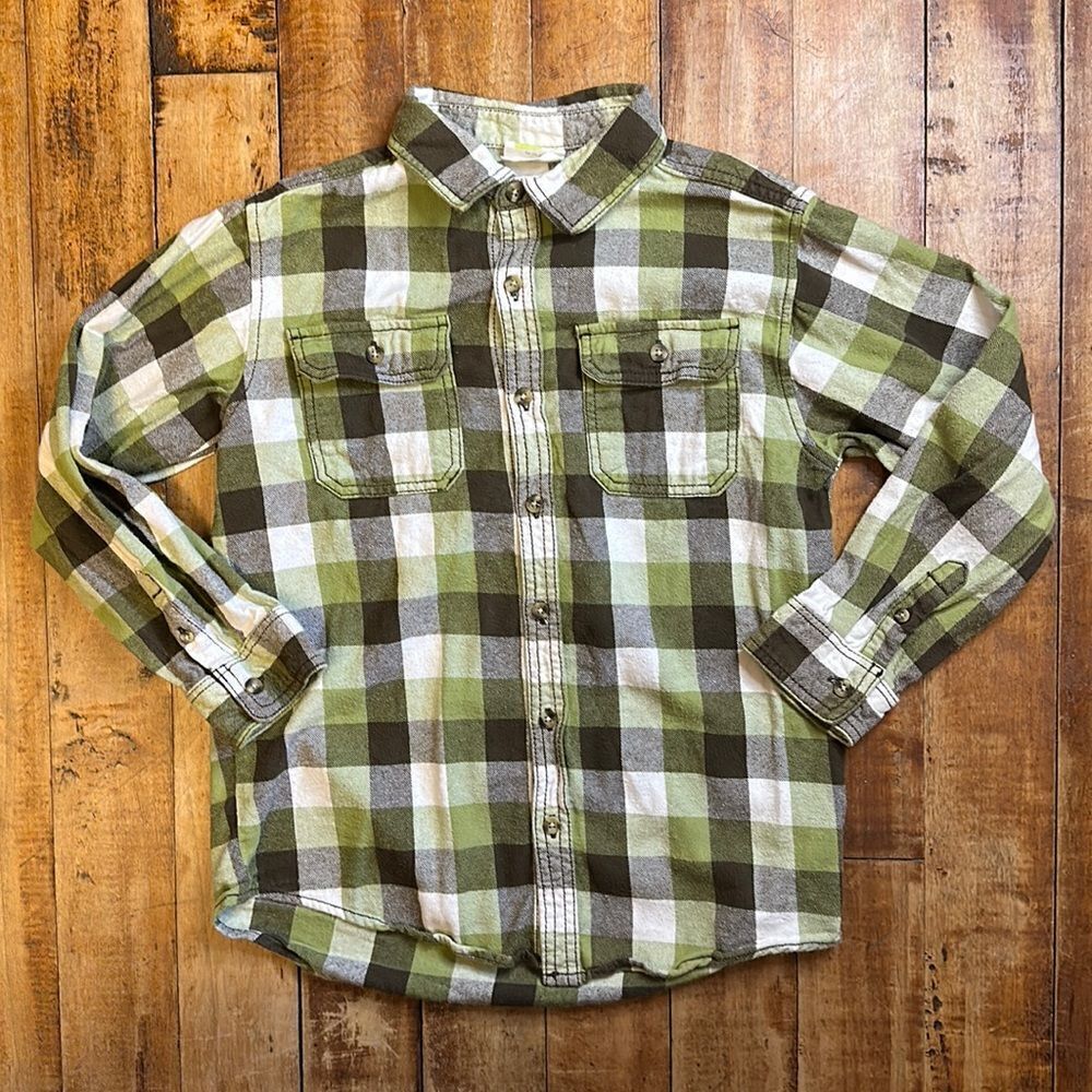 Crazy 8 Long sleeve size 7 to 8 Plaid flannel Button down cotton neutral boho